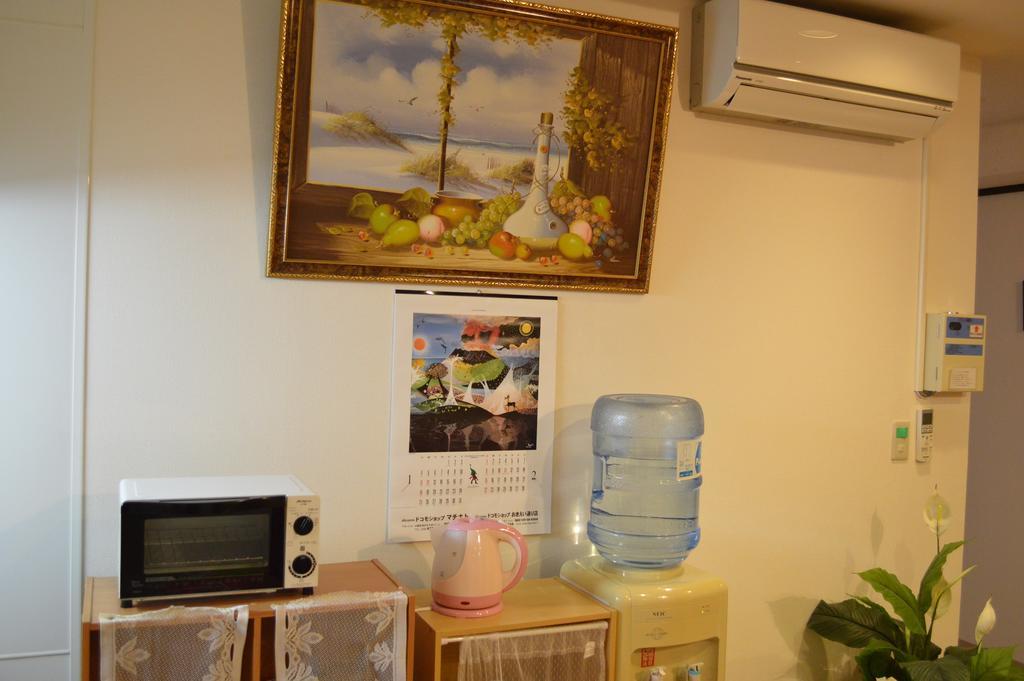 Guest House Fukutomi - Female Only Naha Exterior foto