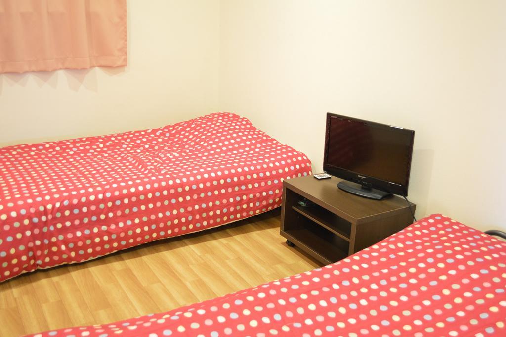 Guest House Fukutomi - Female Only Naha Quarto foto